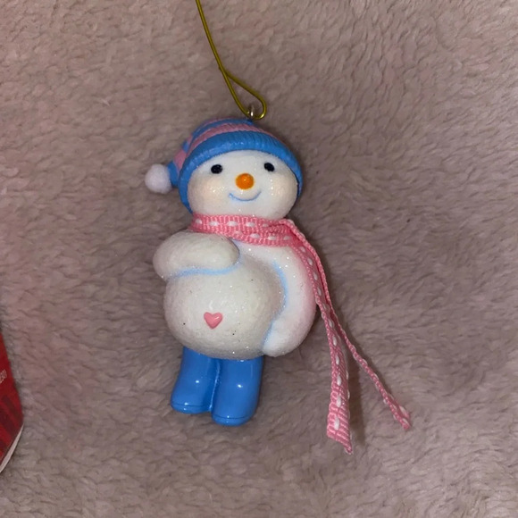 Hallmark 2014 Mommy to Be ornament - Picture 3 of 5